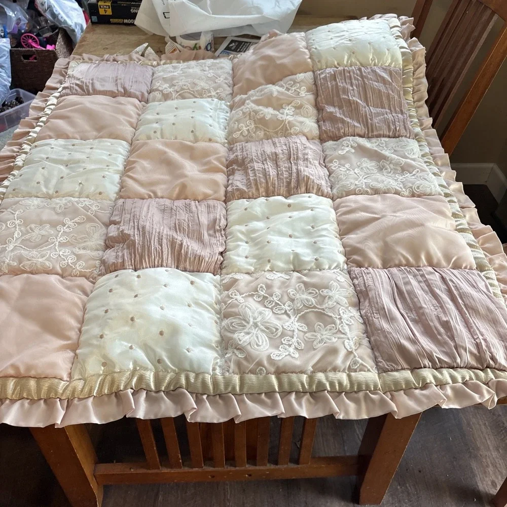 THE PEANUTSHELL Dusty Pink Gold Trim Patchwork Embroidery Lace Ruffle Baby Quilt